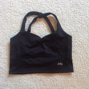 Mika Yoga Wear 'Lynn Top' for yoga and swimming.